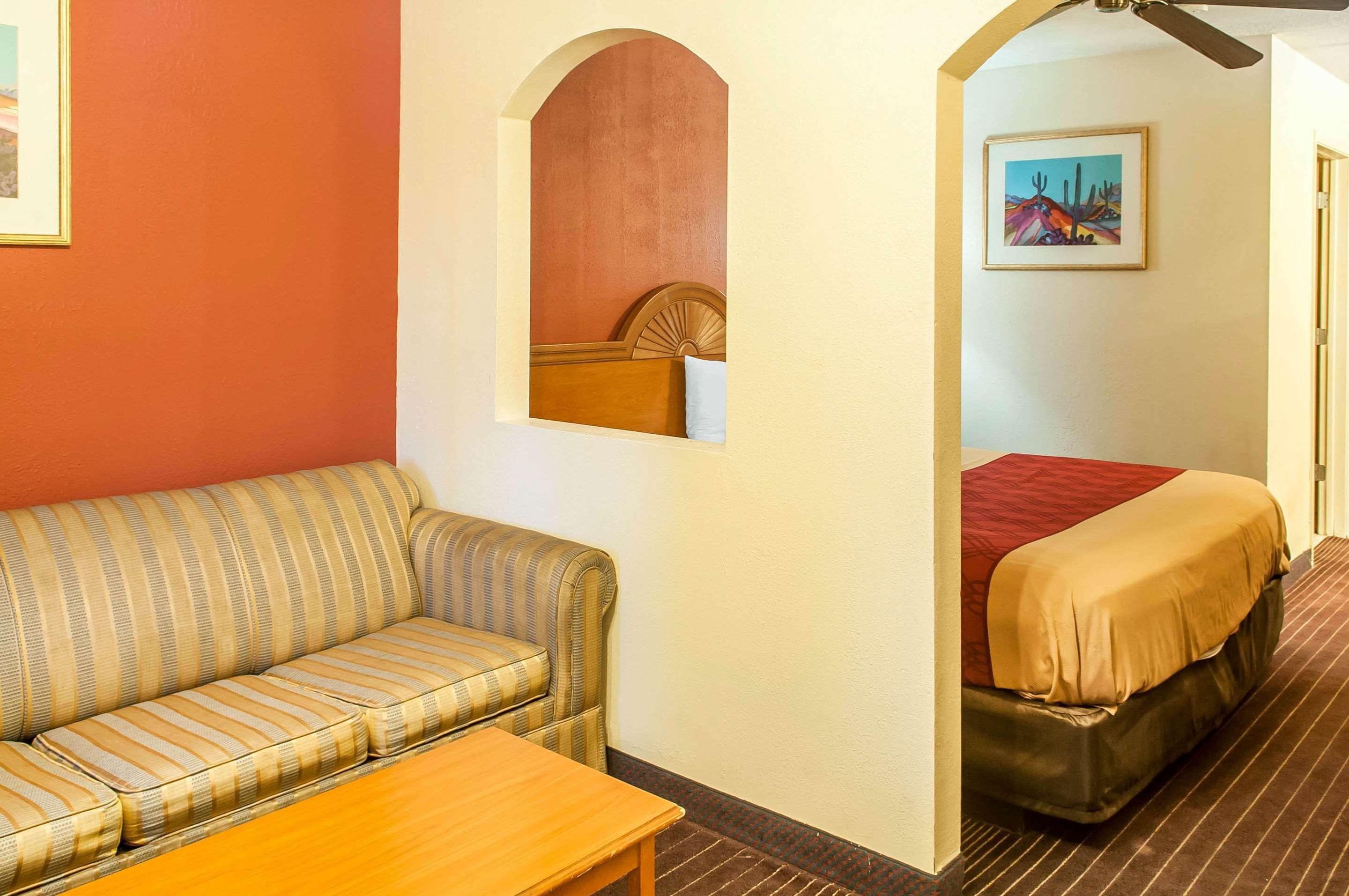 Econo Lodge West - Coors Blvd Albuquerque Eksteriør bilde