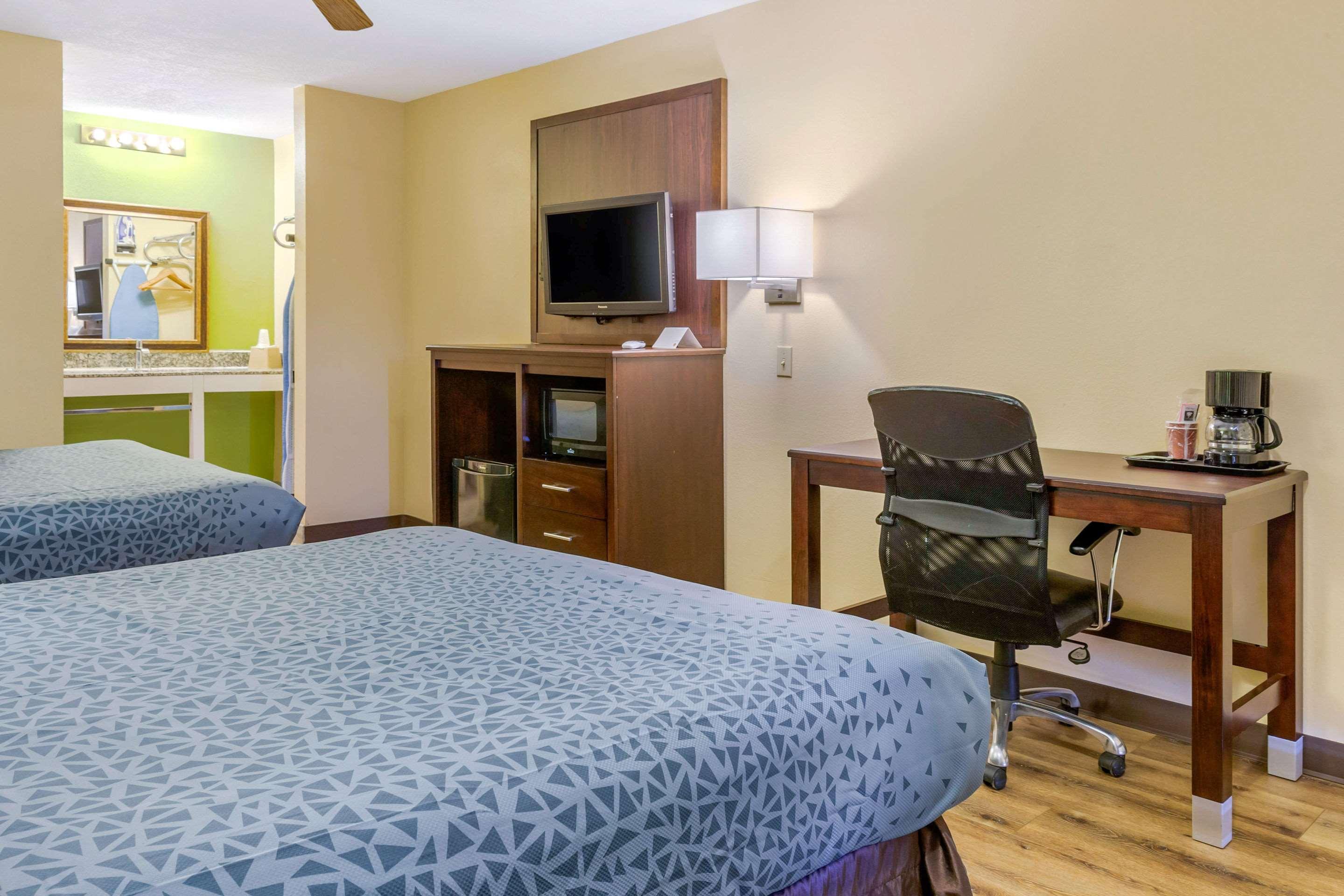 Econo Lodge West - Coors Blvd Albuquerque Eksteriør bilde